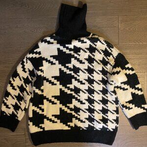 Oversize Houndstooth Turtleneck Sweater